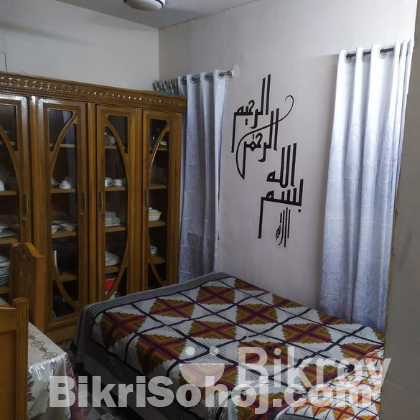 চিটাগাং কাঠের শোকেস বিক্রি ( ৬ ফিট* ৭ ফিট)